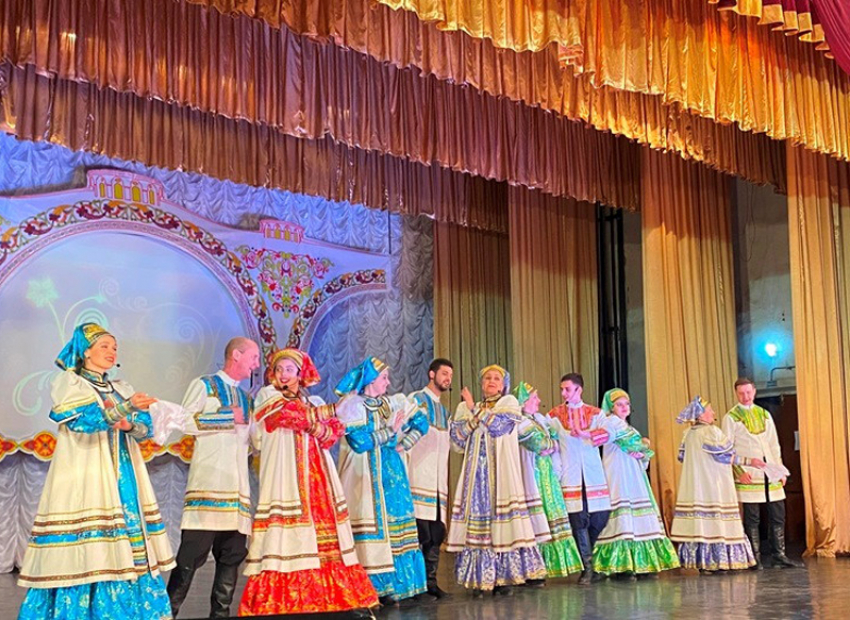 Шахтинских работников культуры поздравили  с профессиональным  праздником