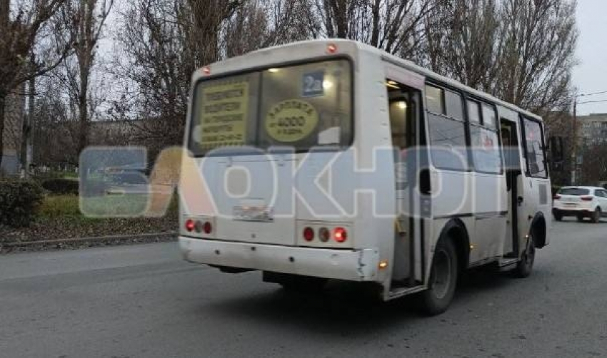 Сегодня водитель автобуса в Шахтах пронесся мимо остановок, несмотря на крики пассажиров