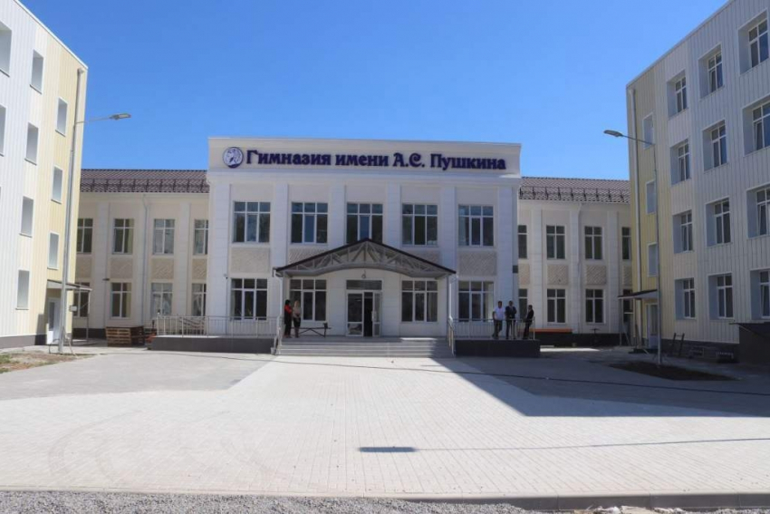 Стало известно, когда откроется гимназия А.С. Пушкина в Шахтах после ремонта