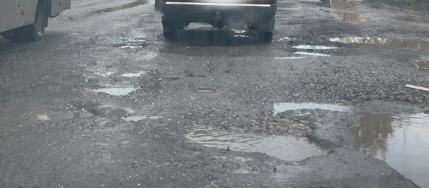 Въезд в Шахты со стороны Мелиховской в плохом состоянии уже три месяца