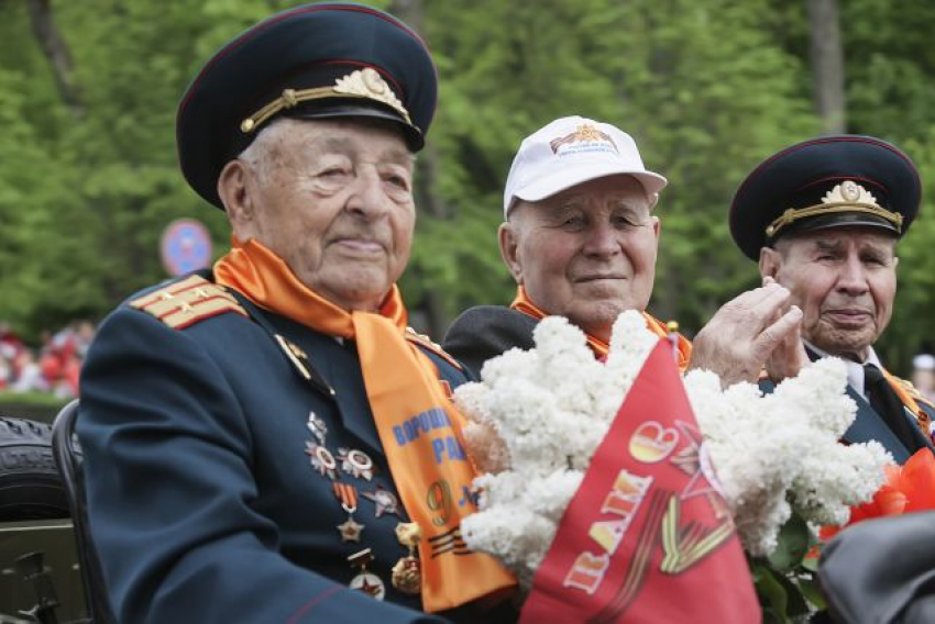 Ветераны из Ростовской области ко Дню Победы получат по 25 тысяч рублей