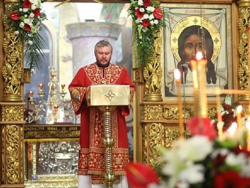 Пасхальные богослужения прошли во всех православных храмах города Шахты