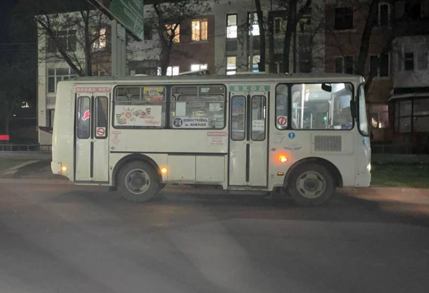 В Шахтах пассажирский автобус сбил пешехода