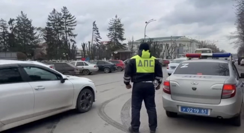  42 протокола за неуплату штрафов составили в отношении шахтинца