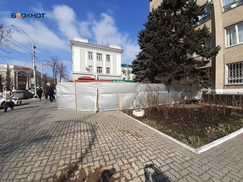 Осталось озеленить: сквер на Советской, 136 практически благоустроен