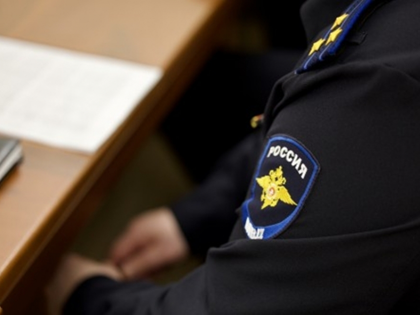 30-летнюю шахтинку поймали на покупке наркотиков