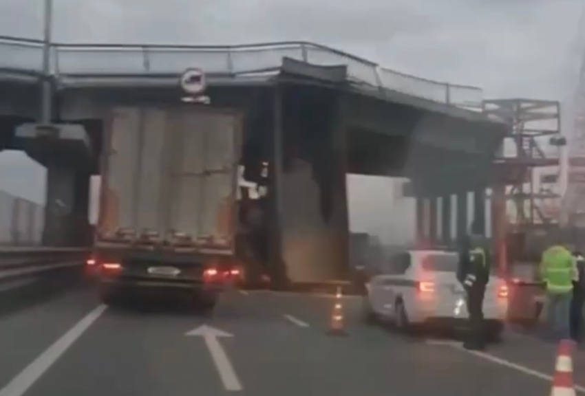 Трагическое ДТП с участием грузовика произошло в районе строящегося моста под Шахтами