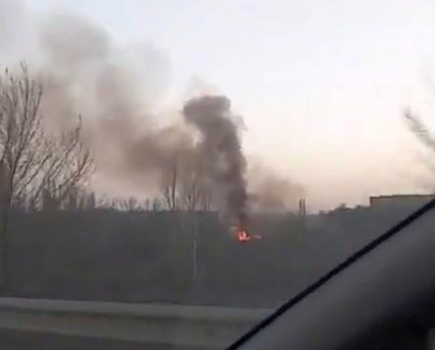В Шахтах в районе Швейной фабрики вспыхнул пожар
