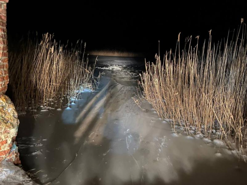 Жителей Шахт предупредили об опасности выхода на лед: это может быть смертельно опасно