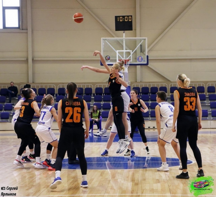 Шахтинские баскетболистки увезли две победы из Красноярска